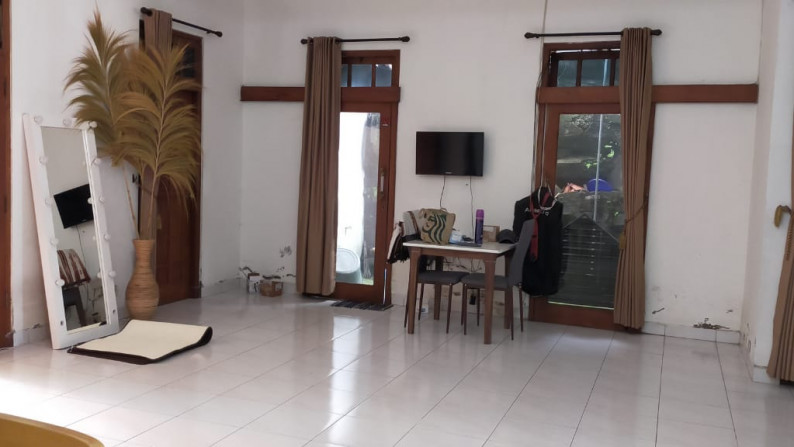 RUMAH TINGGAL UTARA TERMINAL CONCATUR, JL ANGGAJAYA, SLEMAN