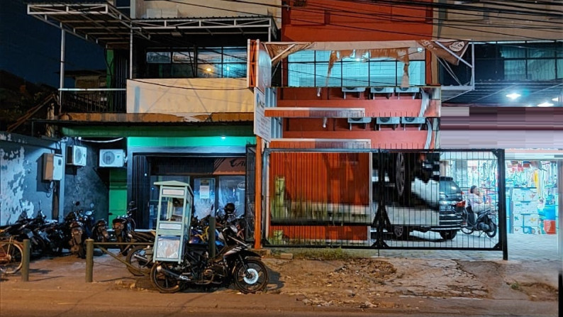 Dijual Ruko Lokasi Strategis di Jl Letjen Suprapto, Sidoarjo