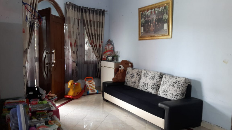 RUMAH TINGGAL DI DALAM PERUMAHAN PREMIUM, AMBARUKMO REGENCY