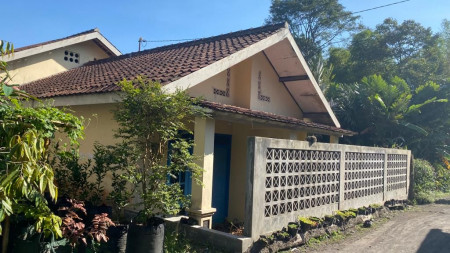 TANAH PEKARANGAN SELUAS 475 METER PERSEGI, GANG PETRUK , HARGOBINANGUN, PAKEM