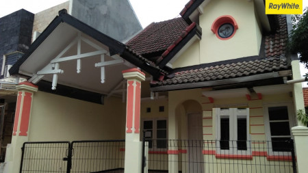 Dijual/Disewakan Rumah di Taman Pondok Indah, Surabaya