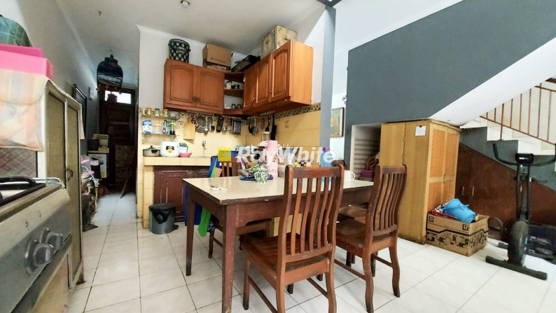 For Sale: Rumah 2,5 Lantai Lokasi Belakang Pondok Indah Mall