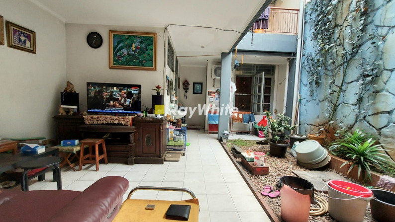 For Sale: Rumah 2,5 Lantai Lokasi Belakang Pondok Indah Mall