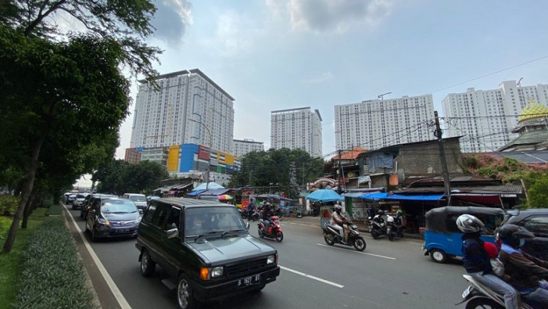 Tanah Pinggir Jalan Raya di Jalan Basuki Rahmat deket Mal Bassura