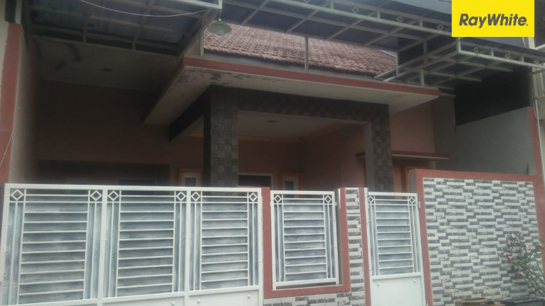 Dijual Rumah di Jalan Simolawang, Surabaya