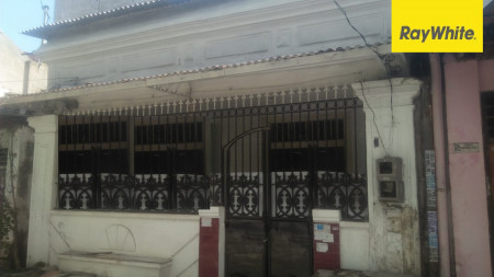 Rumah di Jl Temanggungan, Baliwerti, Surabaya Pusat