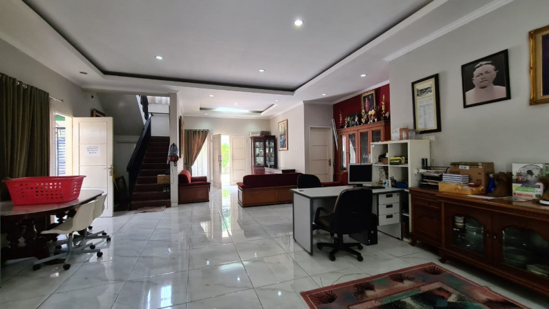 Rumah Modern Siap Huni Di Cirendeu.