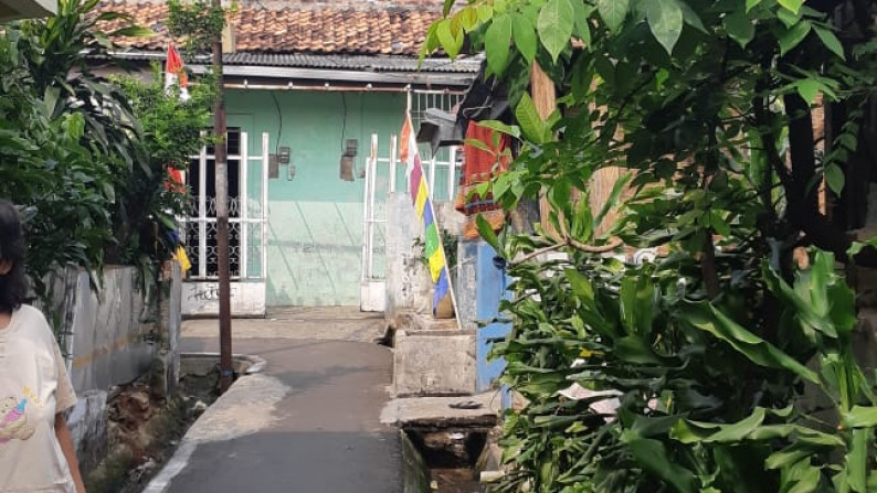 Rumah HITUNG TANAH dan Cocok Untuk Kos-kosan @Menteng Dalam