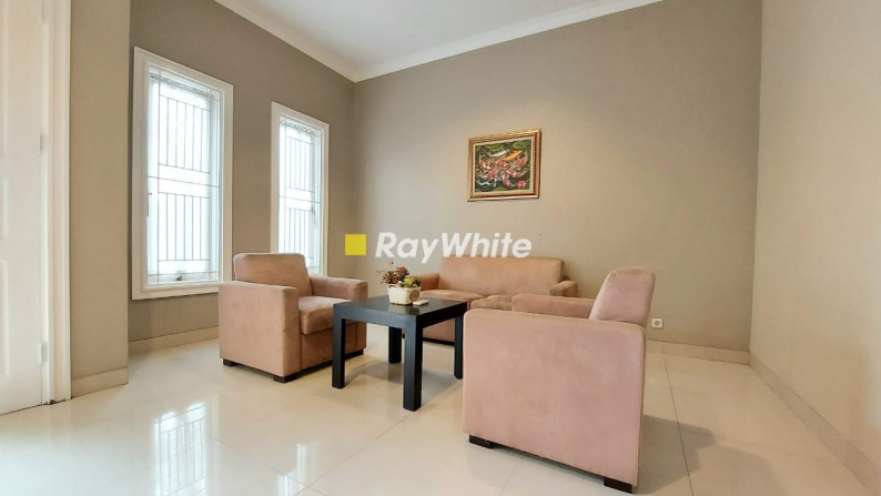 For Sale: Rumah Modern Mediterranean Lokasi Terbaik Dekat Ke Pondok Indah Mall