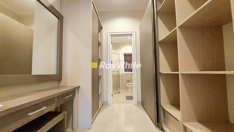 For Sale: Rumah Modern Mediterranean Lokasi Terbaik Dekat Ke Pondok Indah Mall