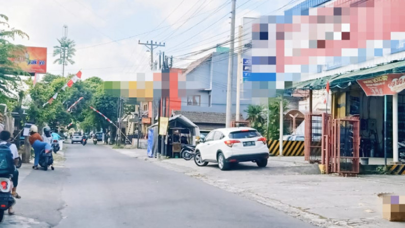 TOKO & GUDANG Luas di Jl.Anggajaya, Condong Catur - Sleman