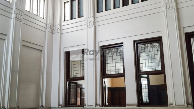 DIJUAL Tanah dan Bangunan di Jalan Kalibesar - Kota Tua - Jakarta