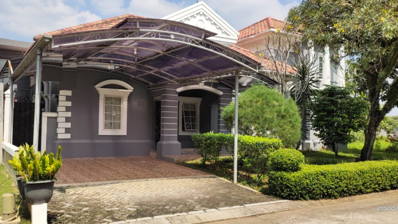 Rumah dalam cluster di Sentul Bogor