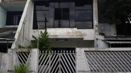 Rumah usaha dijual Simpang Darmo Permai Utara