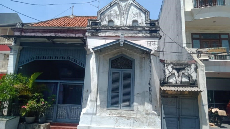 RUMAH DIJUAL Jln Genteng Muhamadiah Surabaya