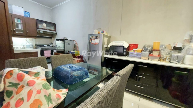 For Sale: Rumah Siap Huni Dalam Town House Asri Di Cirendeu