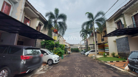 For Sale: Rumah Siap Huni Dalam Town House Asri Di Cirendeu