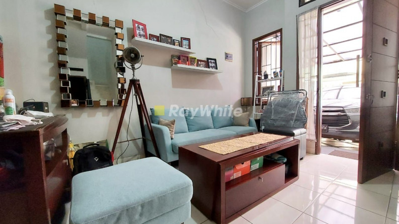 For Sale: Rumah Siap Huni Dalam Town House Asri Di Cirendeu