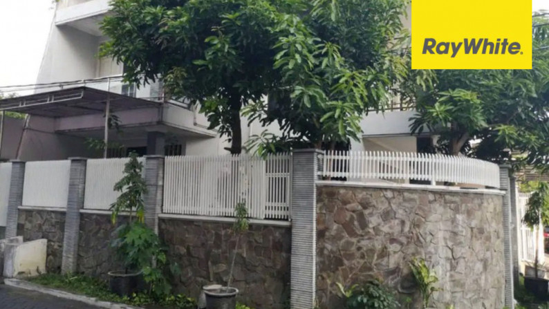 Dijual Rumah Siap Huni di Simpang Darmo Permai Selatan, Surabaya