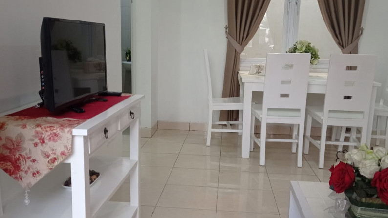 Rumah Cantik fully Furnished di Ciputat #DG