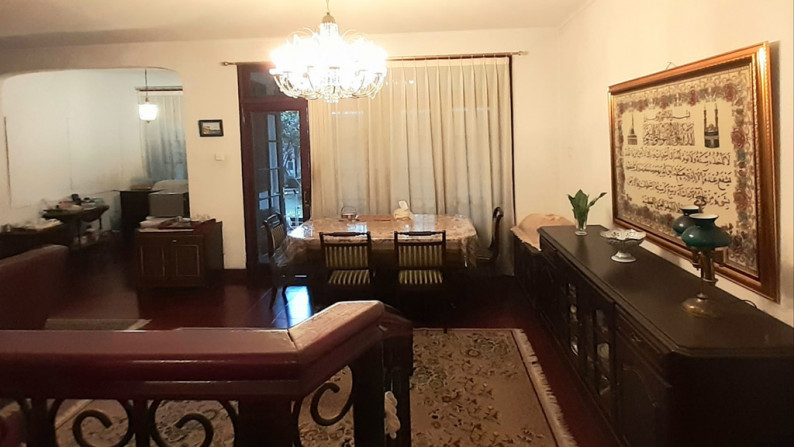 Rumah Klasik Eropa di Villa Cinere Mas, Luas 492m2 Harga 5M Nego, Murah!!! #WWDD