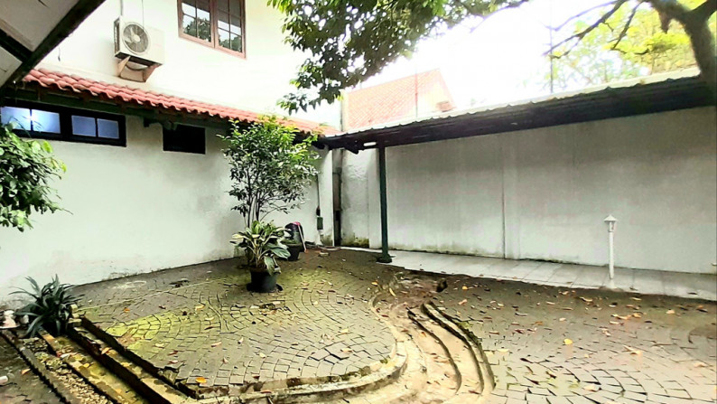 Rumah Klasik Eropa di Villa Cinere Mas, Luas 492m2 Harga 5M Nego, Murah!!! #WWDD