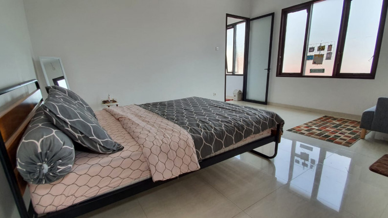 Rumah MEWAH, Siap Huni dan Full Furnished @Bali Village, Cipete