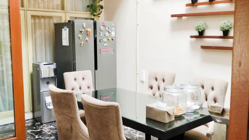 Rumah bagus, nyaman siap huni di bintaro