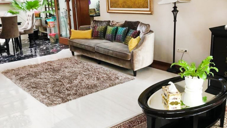 Rumah bagus, nyaman siap huni di bintaro