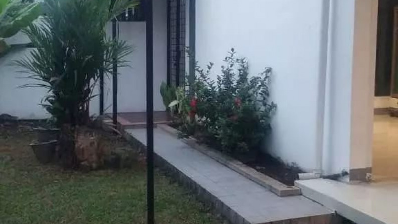 Rumah Siap Huni, Lokasi Strategis, dan Hunian Nyaman @Mega Cinere