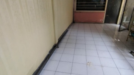 Dijual Rumah 3 lantai di Jalan Patua, Surabaya Pusat