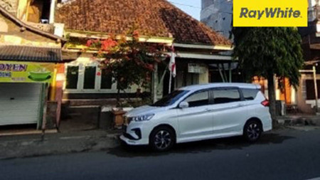 Dijual Rumah SHM di Jl KH Wachid Hasyim, Kediri