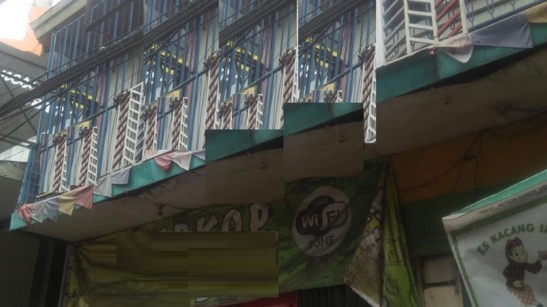 Ruko di Jalan Pasar Kembang, Surabaya Pusat