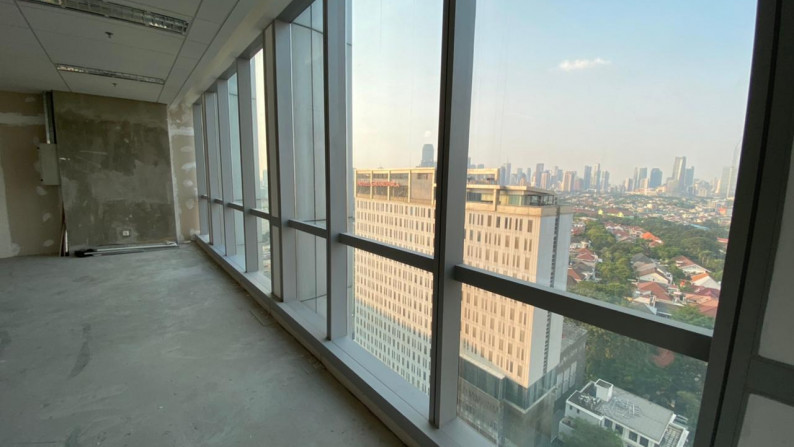 Ruang Kantor di Pasaraya Blok M, hoek. View Bagus.