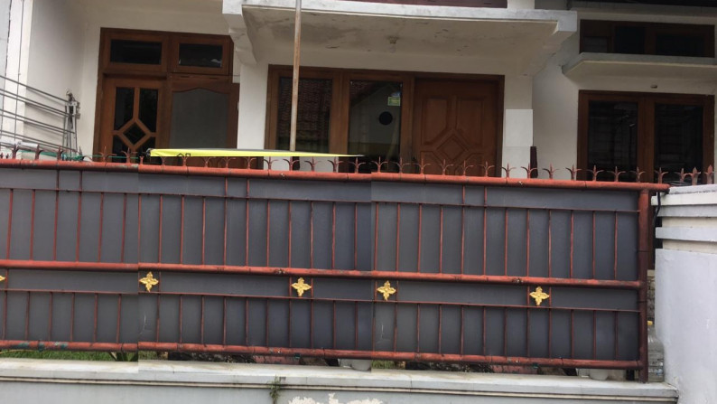 Rumah Dijual Taman Gapura Citraland Surabaya