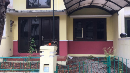 Rumah Disewa Taman Gapura Citraland Surabaya