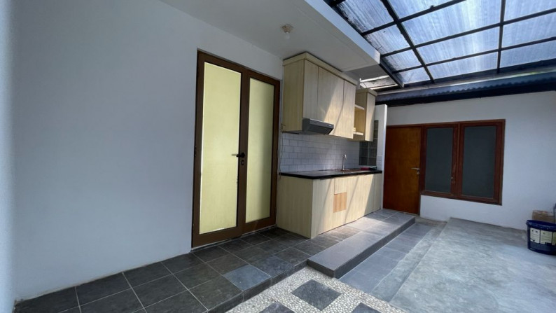 Rumah Siap Huni, HOOK dan Strategis @Emerald Garden, Bintaro