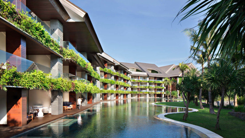 One Bedroom Luxury Oceanfront Apartment in Echo Beach, Canggu