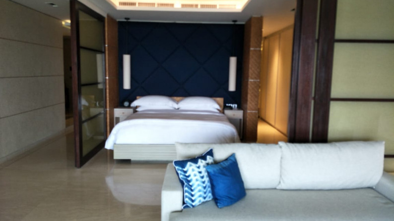 One Bedroom Luxury Oceanfront Apartment in Echo Beach, Canggu