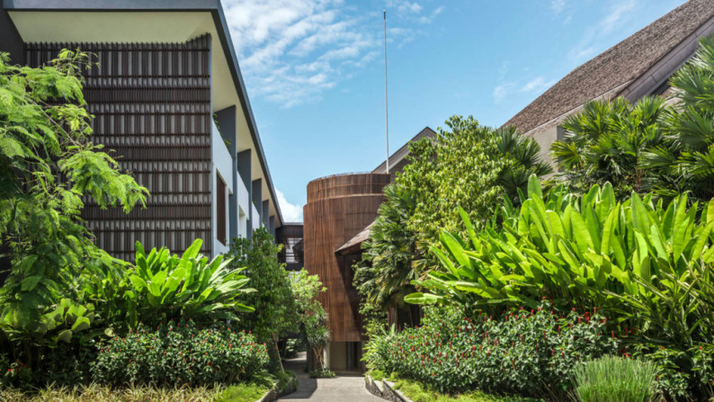 One Bedroom Luxury Oceanfront Apartment in Echo Beach, Canggu