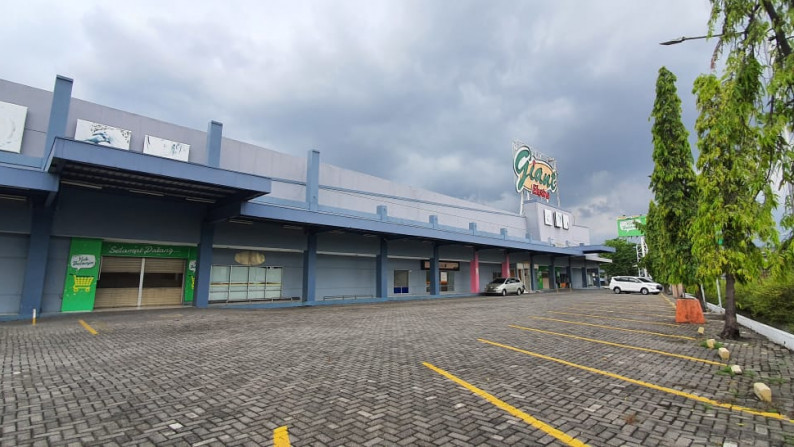 Disewakan gedung ( ex hypermarket ), Jl. Wadung Asri, Sidoarjo