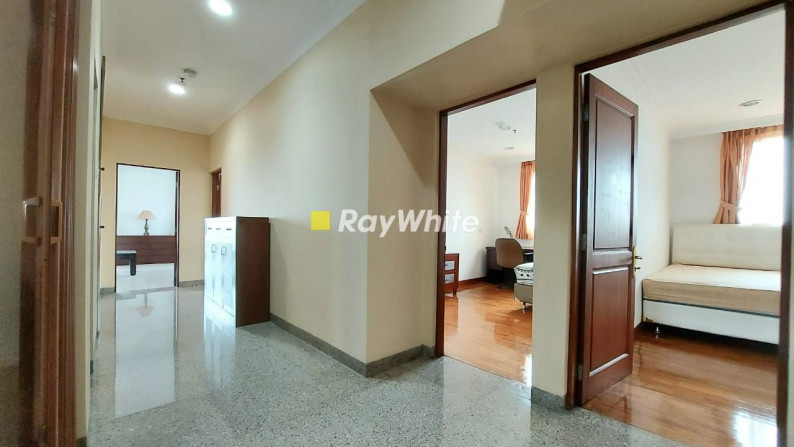 For Sale/Rent: Apartemen Prestige Greenview Pondok Indah, Furnished, 4 BR