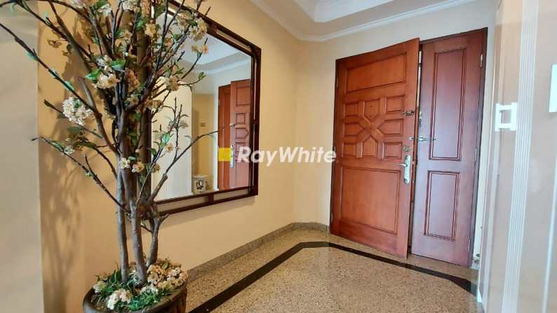 For Sale/Rent: Apartemen Prestige Greenview Pondok Indah, Furnished, 4 BR