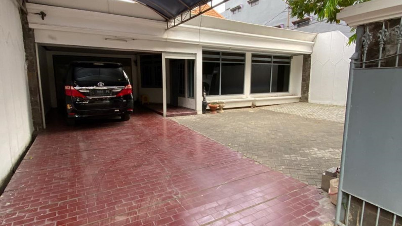 Dijual Rumah Pusat Kota di Jalan Tumapel, Surabaya