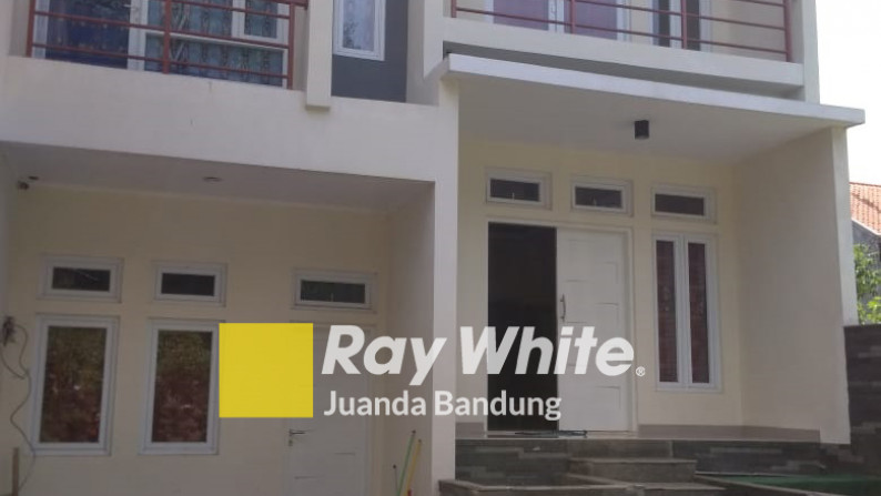 Rumah Villa Baru 3 Lantai di Surya Residence Ciumbuleuit