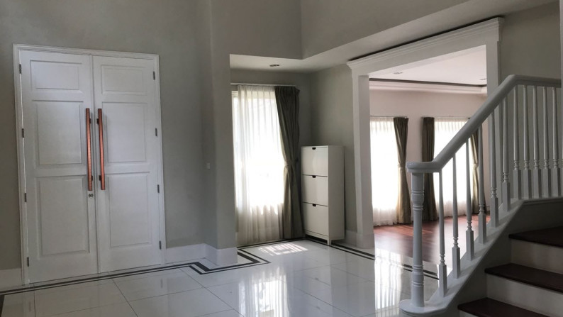 JUAL RUMAH TAMAN MEDITERRANEAN, LIPPO KARAWACI