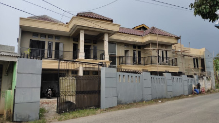 Rumah Brand New 2  Lantai Di Parung