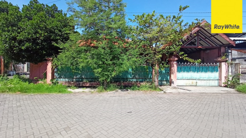 Rumah di Rungkut Asri Utara, Surabaya Timur