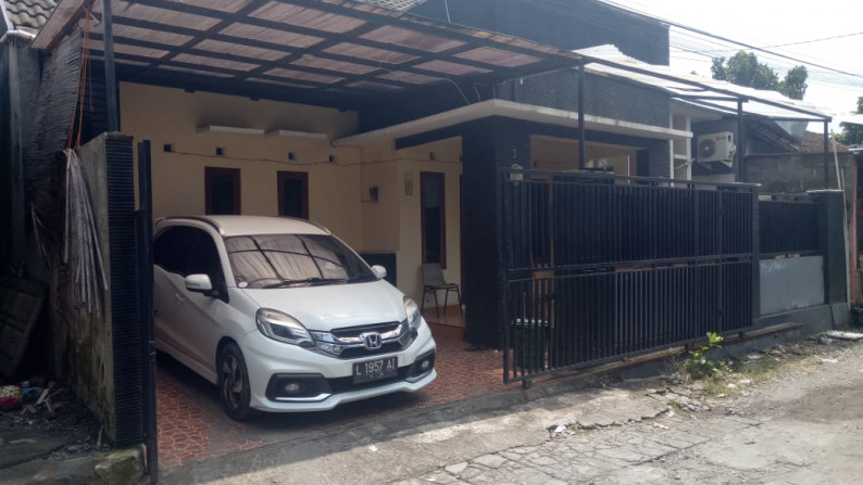 RUMAH dekat JOGJA BAY dan STADION MAGUWOHARJO NGEMPLAK SLEMAN