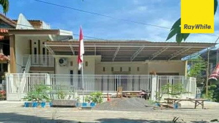 Dijual Rumah Cantik Strategis di Wisma Tropodo, Sidoarjo